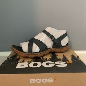 Brand New Women's Bogs